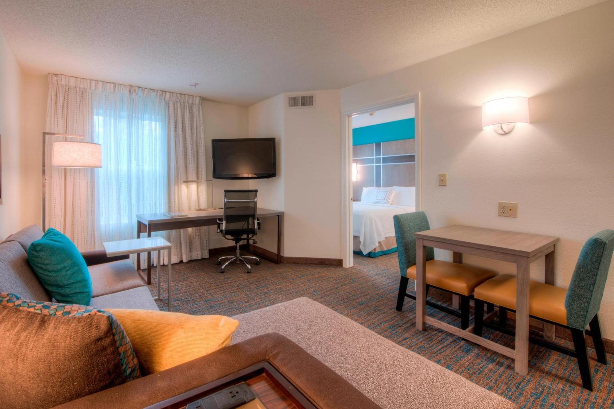 By Marriott Landfall 3*