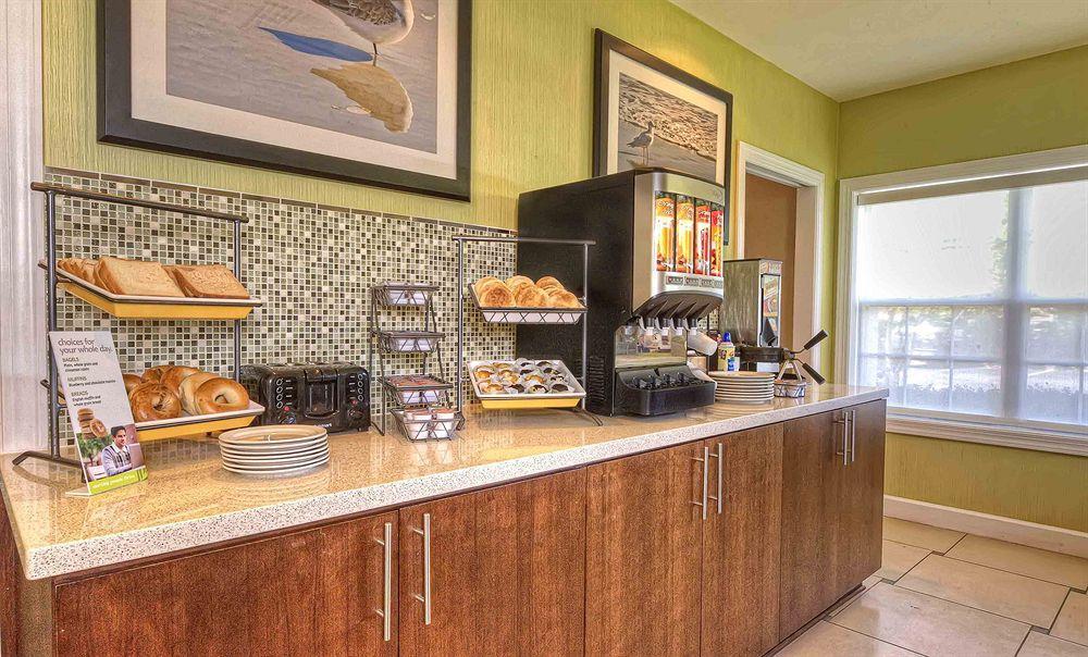 By Marriott Landfall 3*
