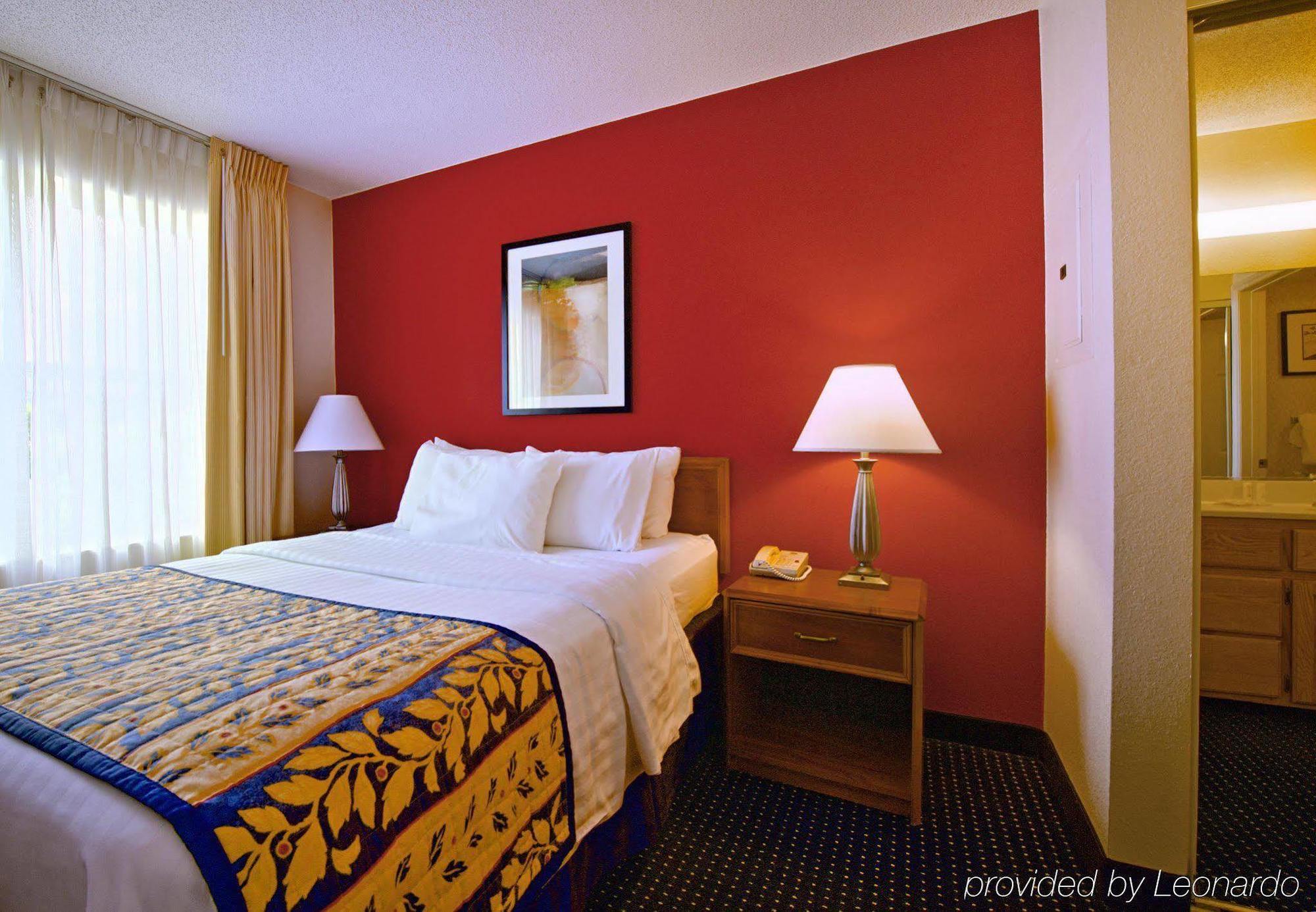 By Marriott Landfall