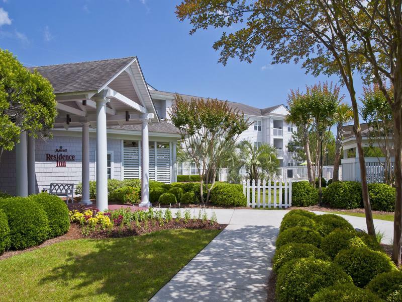 By Marriott Landfall Hotel Wilmington